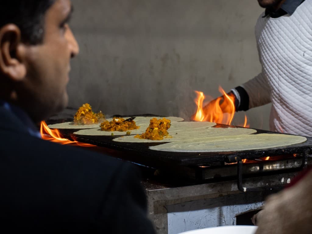 Live cooking at wedding catering event in Dehradun